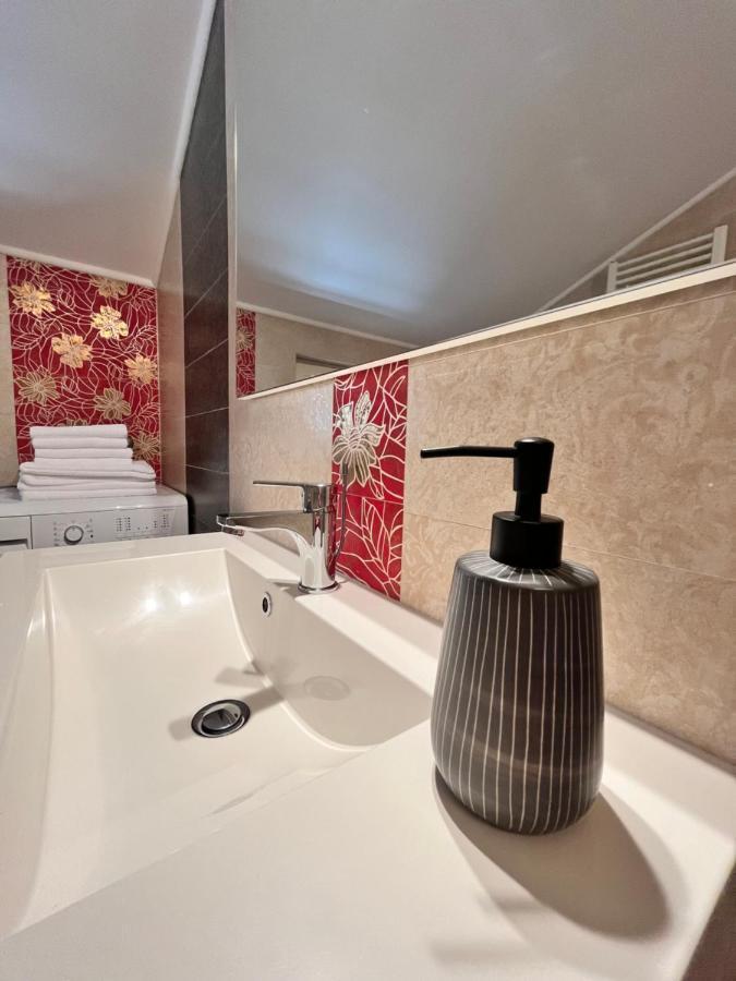 Sky - Beautiful Rooftop Apartment With Shared Pool سبليت المظهر الخارجي الصورة