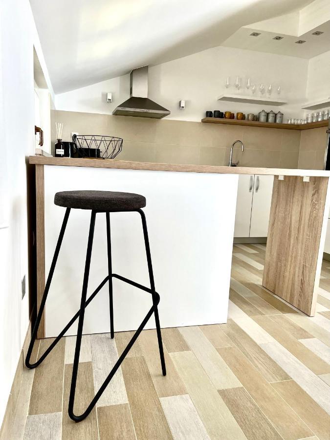 Sky - Beautiful Rooftop Apartment With Shared Pool سبليت المظهر الخارجي الصورة