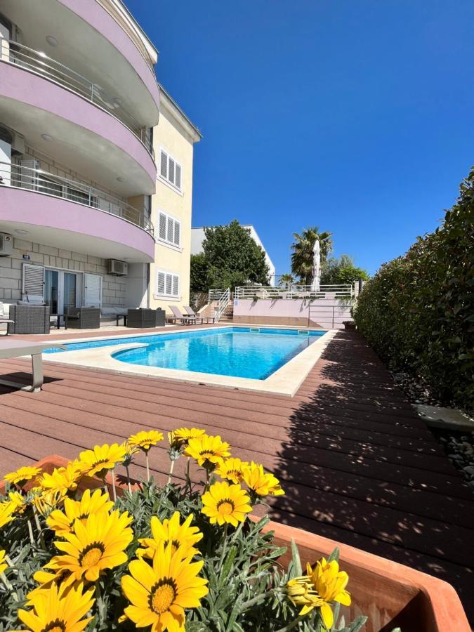 Sky - Beautiful Rooftop Apartment With Shared Pool سبليت المظهر الخارجي الصورة