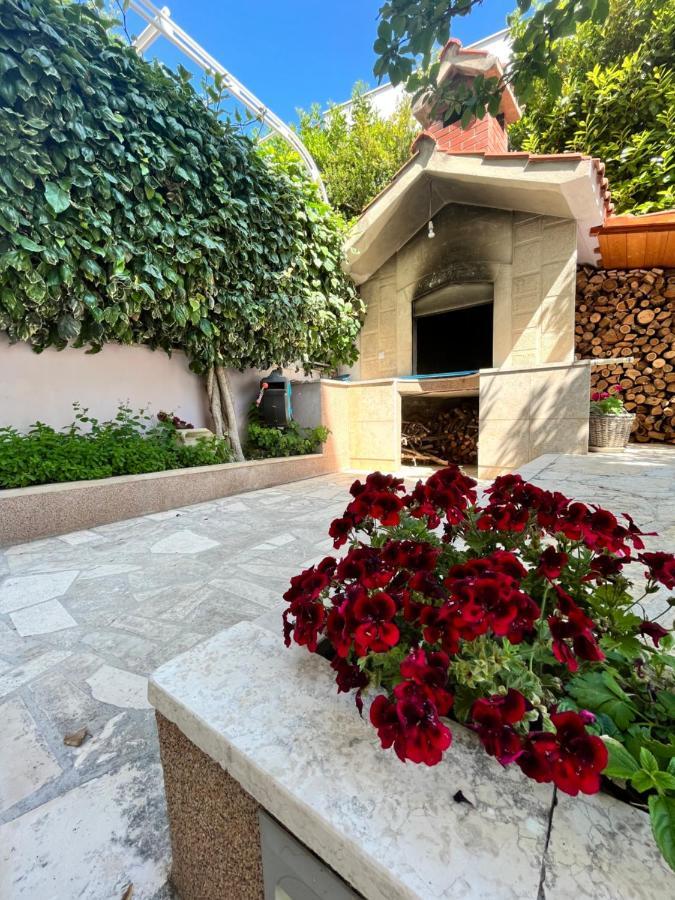 Sky - Beautiful Rooftop Apartment With Shared Pool سبليت المظهر الخارجي الصورة